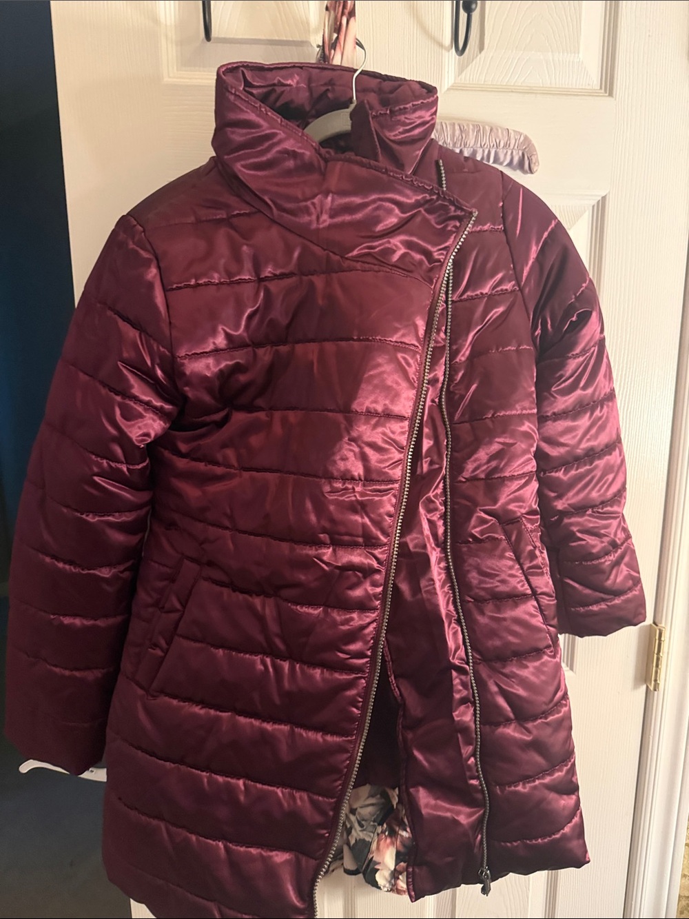 Calvin Klein Women's Quilted Puffer Coat in Burgundy